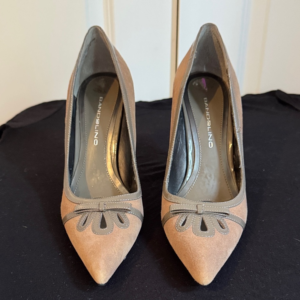 Bandolino Taupe Suede Women's Heels